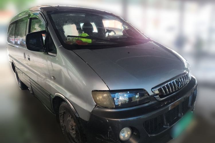 Used JAC Group Refine 2015 1.9T Shuttle Long Wheelbase Standard HFC4DB1-2C Front Right 45 Deg