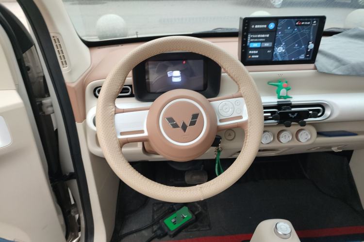 Used Wuling Hongguang MINIEV 2024 3rd Generation 215km Youth Edition
