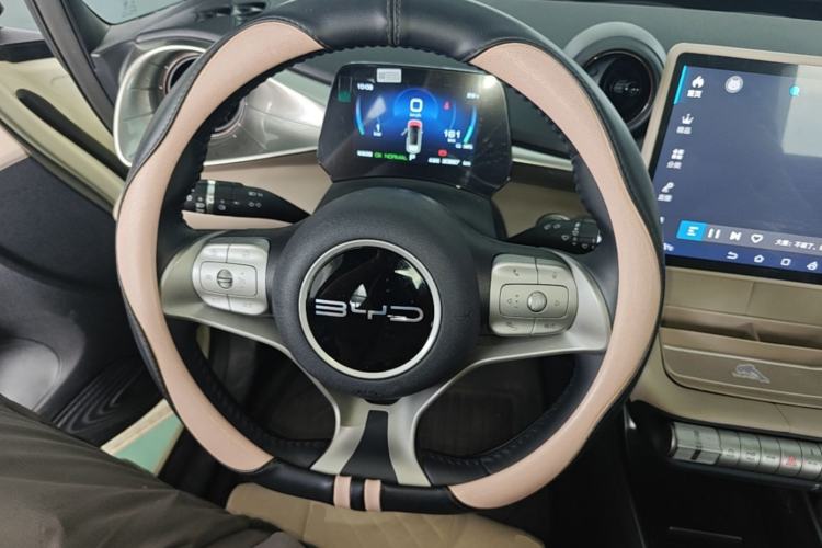Used BYD Dolphin 2023 420 km Fashion Edition
