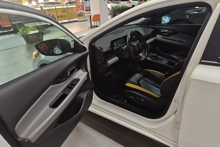 Used GAC Trumpchi EMPOW 2021 270T DCT J16 Version
