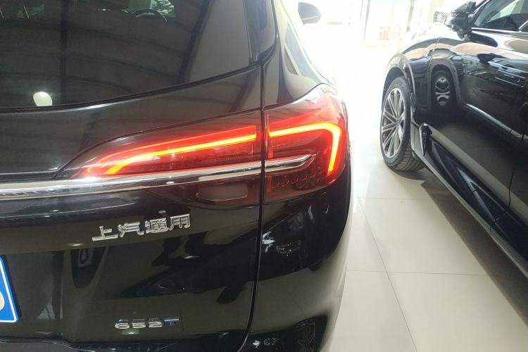 Used Buick Envision 2021 Encore Plus 652T Five-Seat Luxury Model
