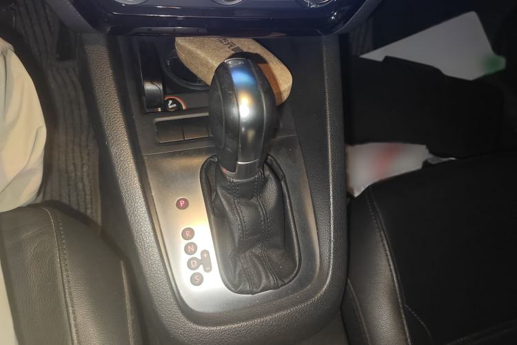 Used Volkswagen Sagitar 2014 1.6L Automatic Comfort Model
