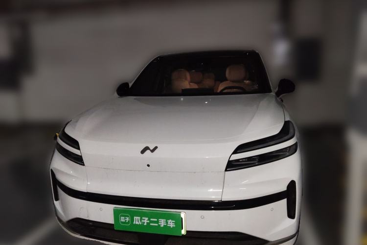 Used ONVO Luxeed L90 2025 Model—Ultra Six-Seater Version
