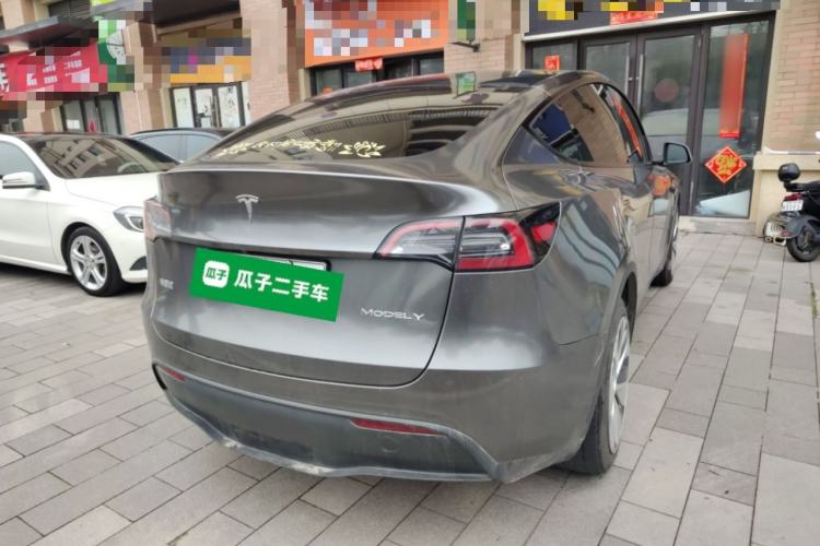 Used Tesla Model Y 2021 Long-Range All-Wheel-Drive Version
