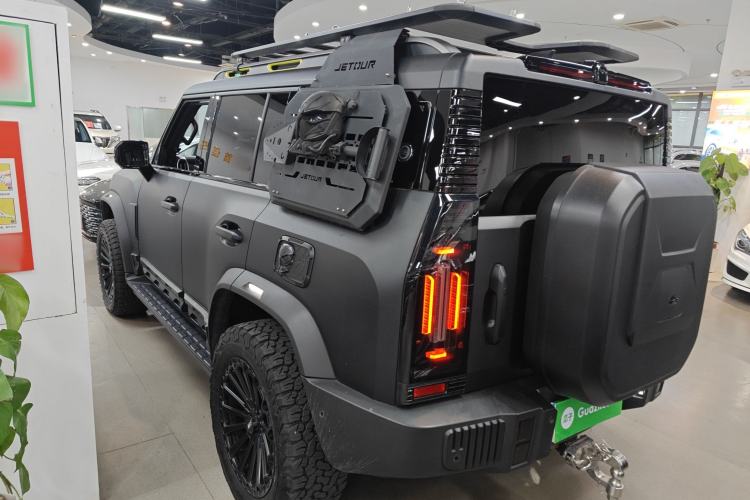 Used JETOUR Traveler 2023 2.0T All-Wheel Drive CrossPRO+ Exterior 2