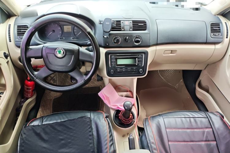 Used Skoda Fabia 2012 1.4L Manual Crystal Edition
