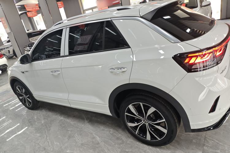 Used Volkswagen T-ROC 2024 300TSI DSG Two-Wheel-Drive Chen Guang Edition
