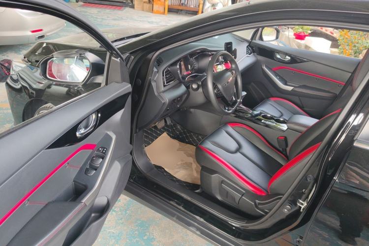 Used Venucia D60 2019 100 000 Honor 1.6L XL CVT Chenku Edition China VI Standard Driver Seat