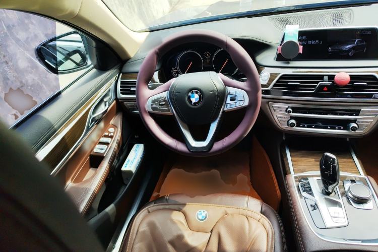 Used BMW 7 Series 2016 730Li Leading Model
