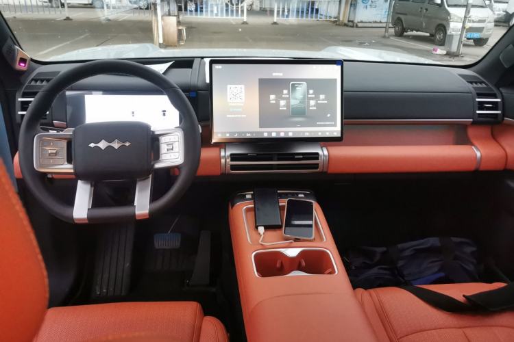 Used Formula Leopard Tai 7 2025 Model 135 km Two-Wheel Drive Pro Edition Center Console