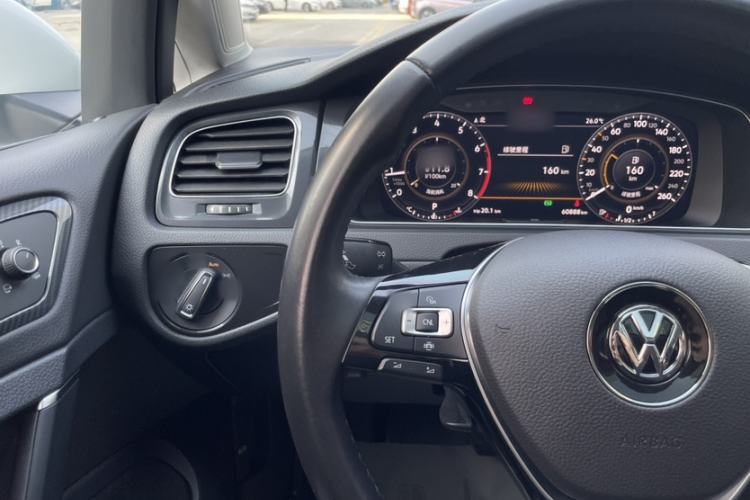 Used Volkswagen Golf 2020 Zhiai Edition 280TSI DSG Luxury Model Interior 13