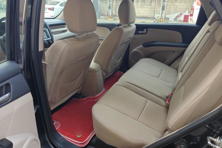 Used Kia Sportage 2013 2.0L Manual Two-Wheel Drive GL Trim