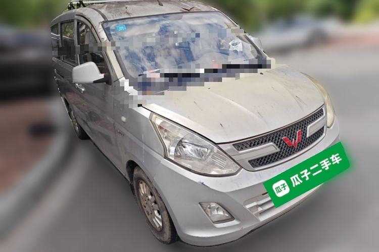 Used Wuling Rongguang V 2016 1.5L Standard Version
