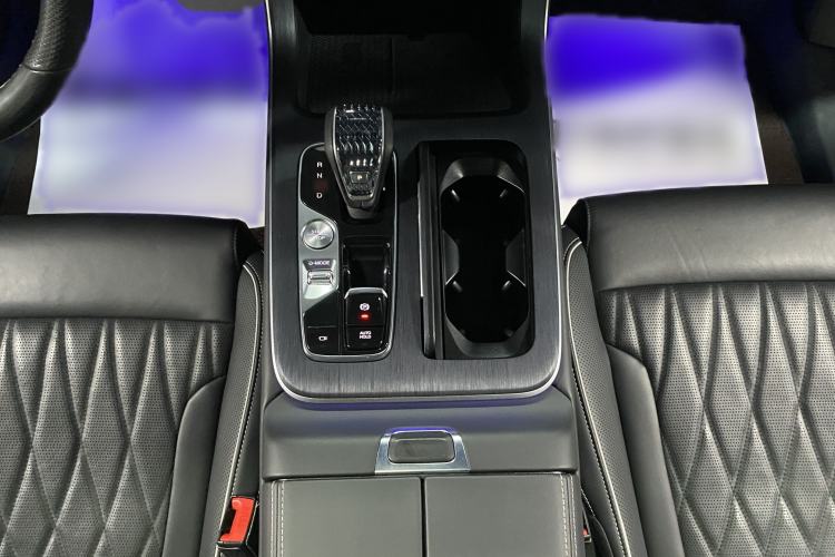 Used GAC Trumpchi GS8 2024 Linghang Series 2.0 TGDI Two-Wheel Drive Luxury Smart Connectivity Version Interior 4