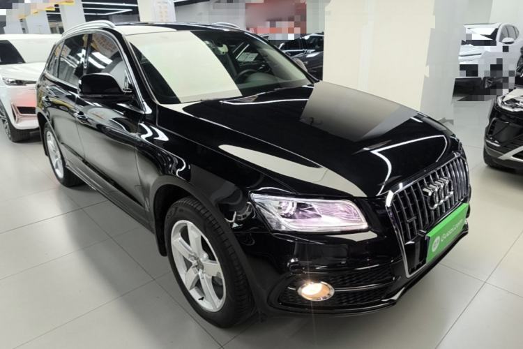 Used Audi Q5 2018 Collector's Edition 40 TFSI Ambition Model
