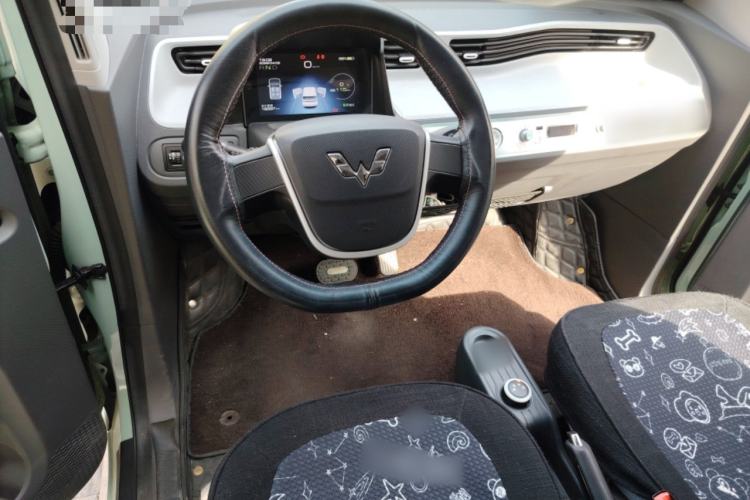 Used Wuling Hongguang MINIEV 2021 Macaron Premium Model – Lithium-NMC Center Console