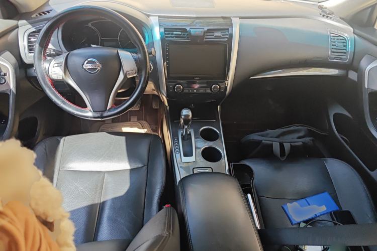 Used Nissan Teana 2013 2.0L XL Comfort Edition Center Console