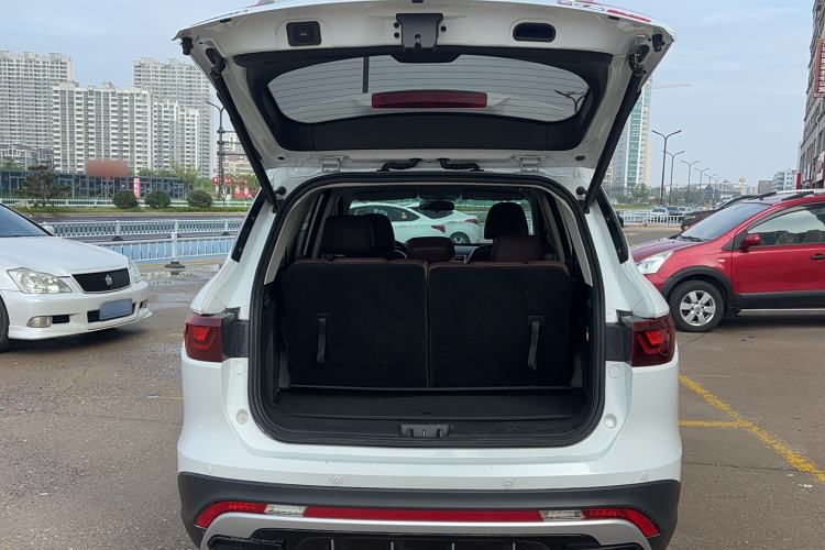 Used Sinotruk VGV U75PLUS 2021 2.0 TGDI Luxury Pro 7-Seater
