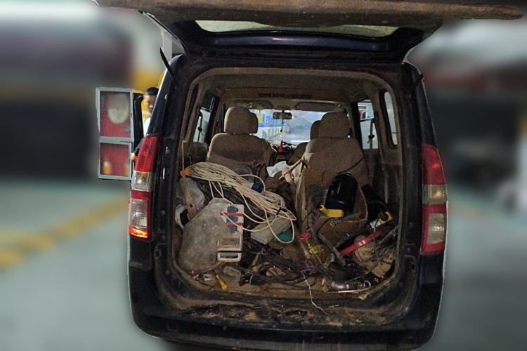 Used Wuling Hongguang 2010 1.4L Standard Version Trunk