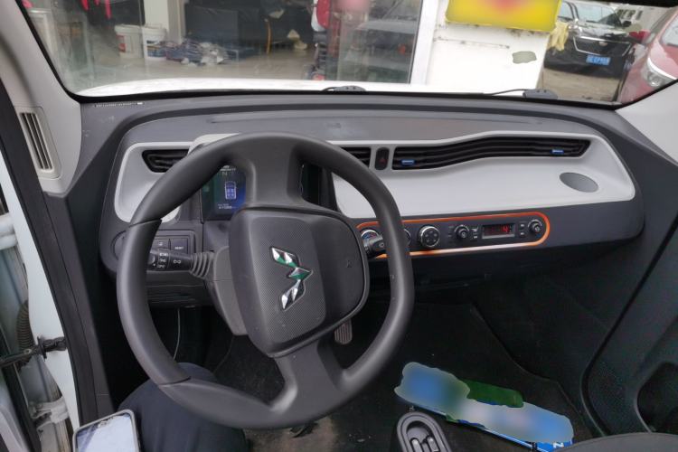 Used Wuling Hongguang MINIEV 2021 Macaron Premium Model – Lithium-NMC Center Console