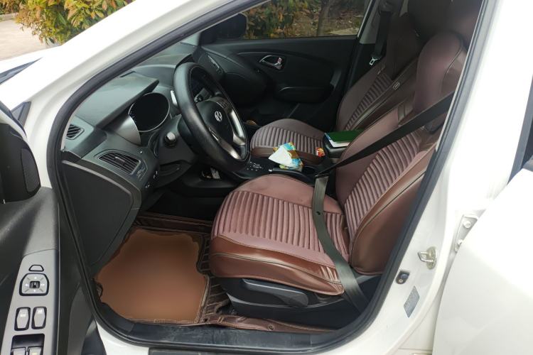 Used Hyundai ix35 2013 2.0L Automatic Two-Wheel Drive Smart GLS China IV Standard Driver Seat