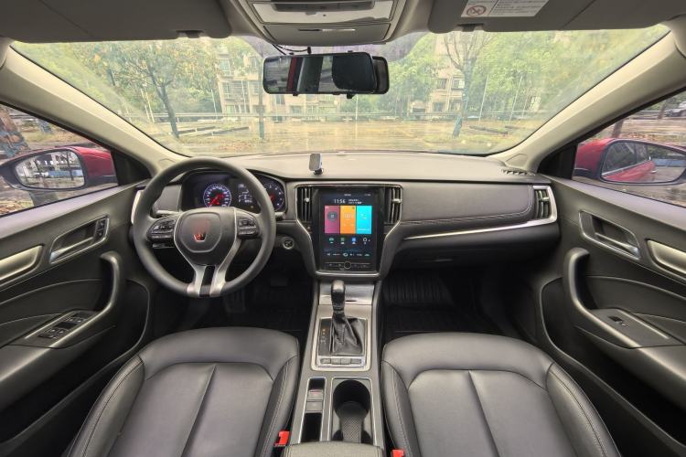 Used Roewe i6 2020 PLUS 1.6L CVT 4G Connected Glory Flagship Edition

