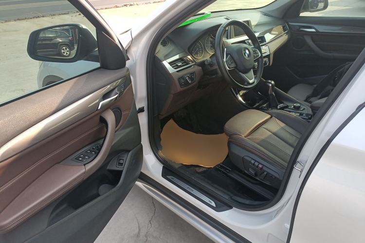 Used BMW X1 2018 sDrive18Li Luxury Model
