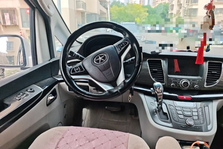 Used JAC Group Refine M5 2013 2.0T Gasoline Automatic Business Edition

