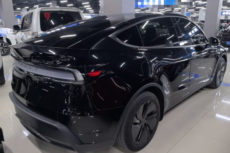 Used Tesla Model Y 2025 Rear-Wheel-Drive Version