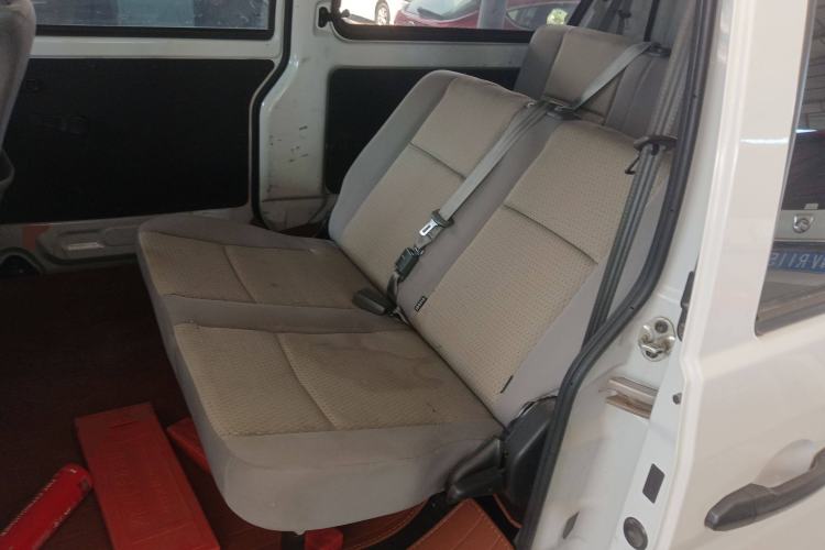 Used Jinbei Hiace X30 2020 1.5L Super-Comfortable Version China VI Standard SWC15M