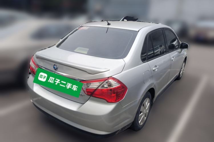 Used Venucia D50 2013 1.6L Manual Fashion Edition
