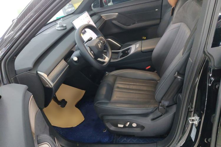 Used ONVO L60 2024 60 kWh Rear-Drive Version
