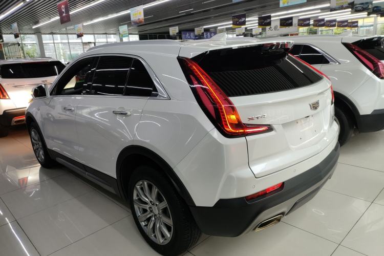 Used Cadillac XT4 2018 28T Two-Wheel Drive Leading Version Rear Left 45 Deg