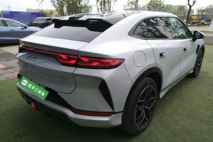 Used BYD Song L EV 2025 Intelligent Driving Version 602 km Range LiDAR-equipped All-Wheel-Drive Type Rear