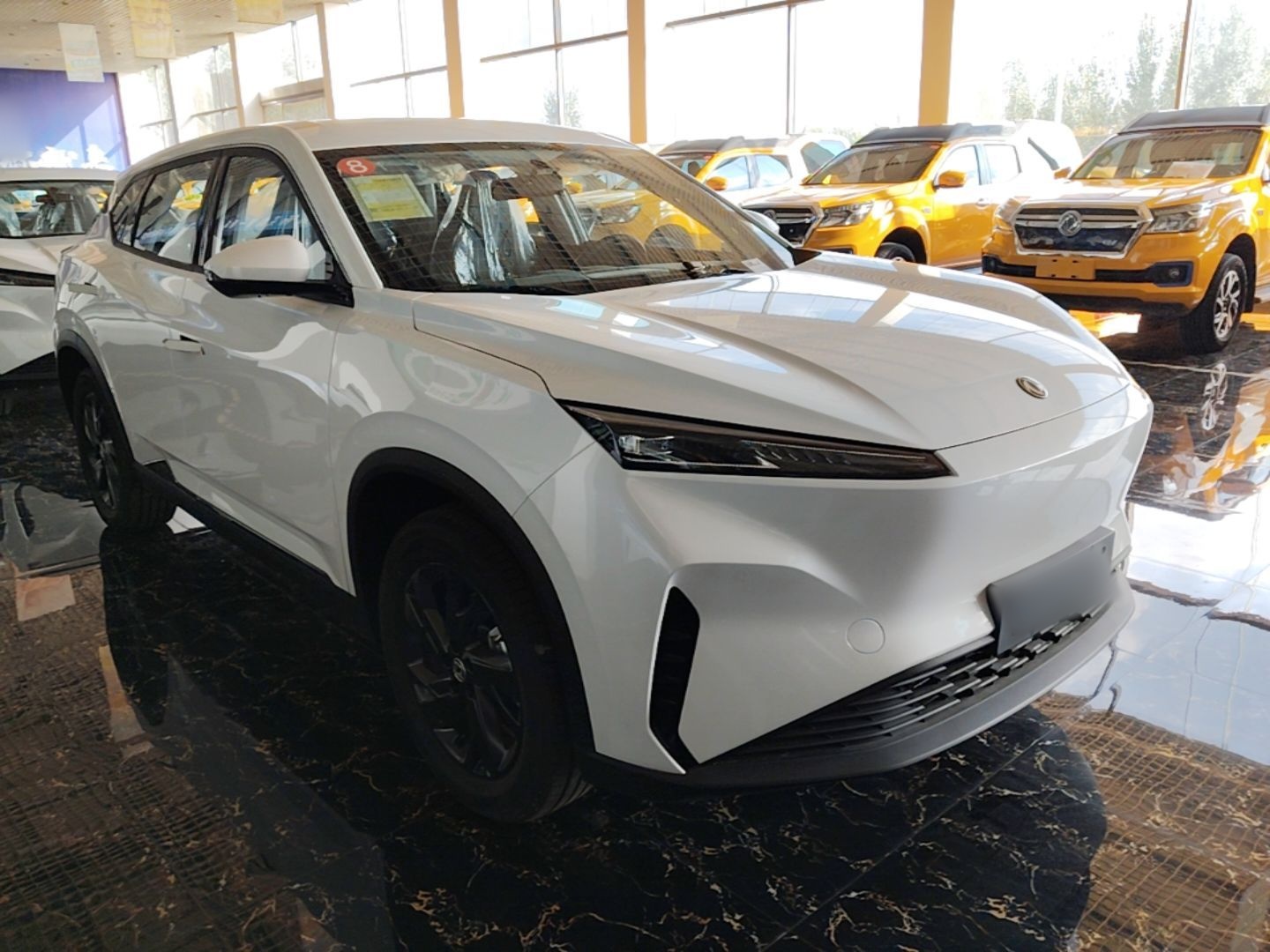 Dongfeng Aeolus SKY EV01 2025 530 km AIR Elite Edition — снимка 3
