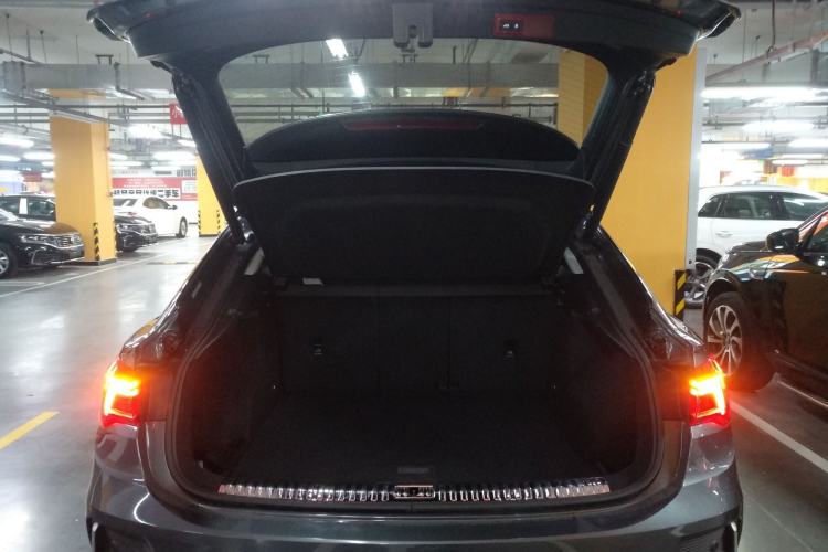 Used Audi Q3 Sportback 2020 40 TFSI Fashion Model
