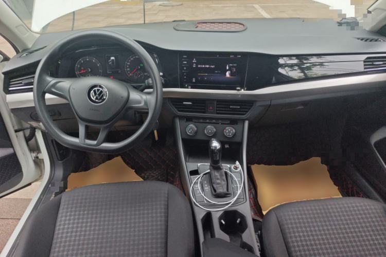 Used Volkswagen Bora 2021 1.5L Automatic Fashionable Smart Connectivity Version Center Console