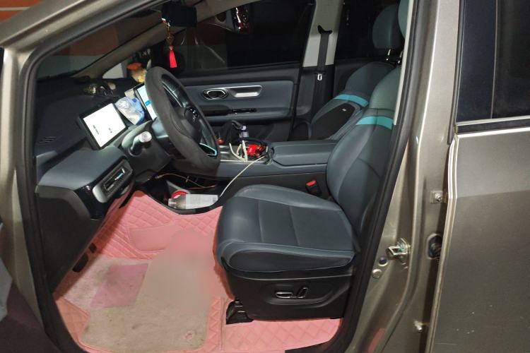 Used AION Y 2023 Plus 510 Smart Edition Left Front Seat