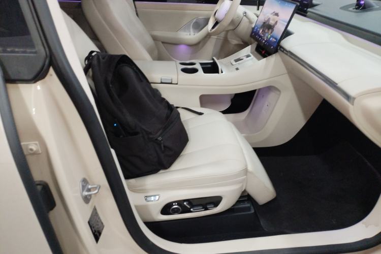 Used Hima Luxeed R7 2025 Range-Extended Version 251 km Max