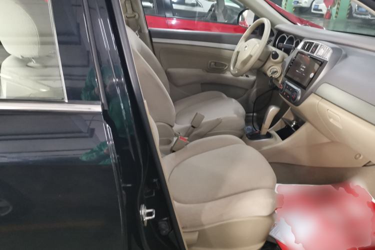 Used Nissan Sylphy 2012 Classic 1.6XE Automatic Comfort Edition Right Front Seat