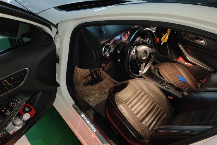 Used Mercedes-Benz A-Class 2015 A 200 Fashion Model
