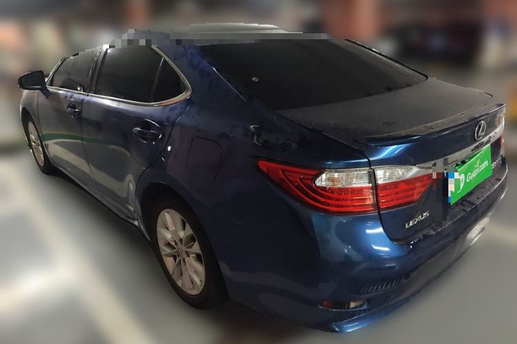 Used Lexus ES 2014 300h Elite Edition Rear Left 45 Deg