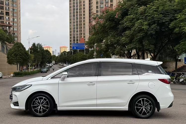 Used BYD Song MAX 2017 1.5T Automatic Smart Connect Elite 7-Seater