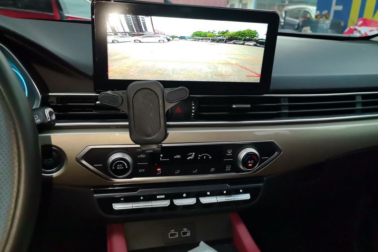 Used JETOUR X70 2025 1.5T DCT Beyond PRO 7-Seater
