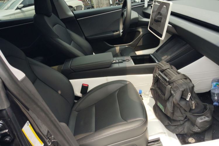 Used Tesla Model 3 2023 Rear-Wheel-Drive Version Right Front Seat