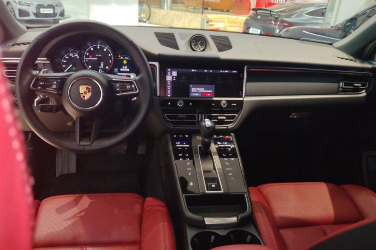 Used Porsche Macan 2024 Macan 2.0T