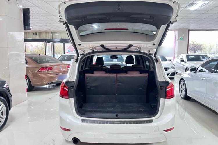 Used BMW 2 Series Gran Tourer 2015 218i Leading Model Interior 13