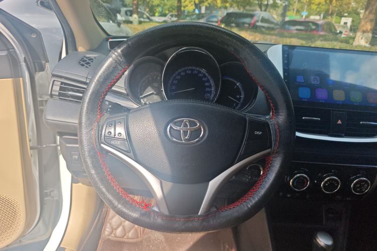 Used Toyota YARiS L Zhi Xiang 2017 1.5G CVT Xuan Dong Skyroof Edition Steering Wheel