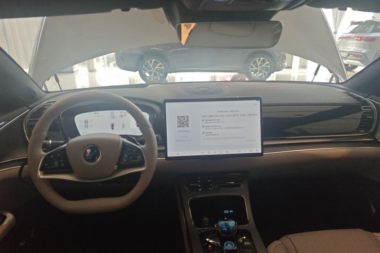 Used BYD Han 2025 DM-i Intelligent Driving Edition 125KM LiDAR Flagship Model Center Console