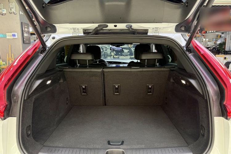 Used Cadillac XT4 2022 28T Two-Wheel Drive Fashion Edition Interior 9